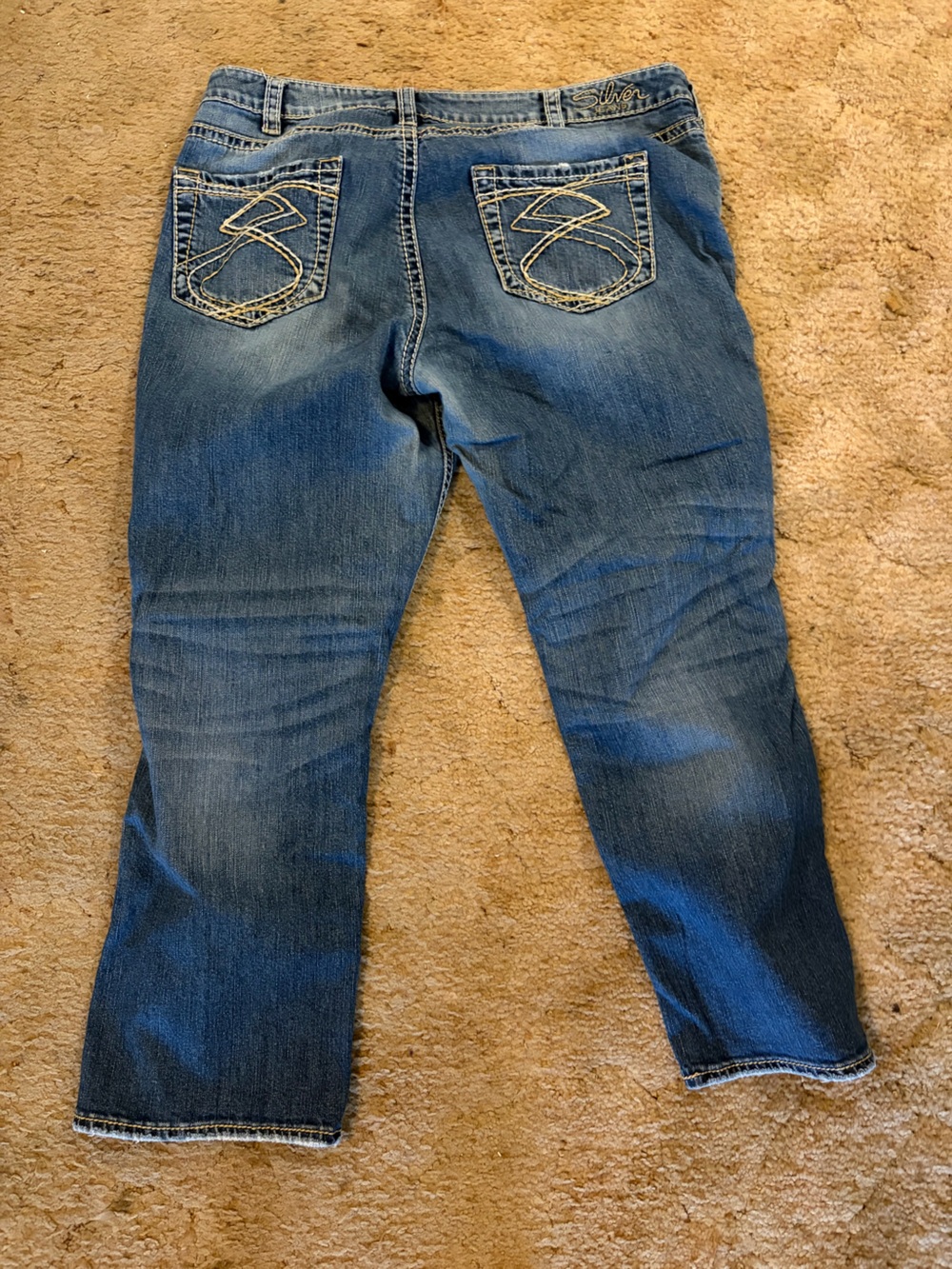 Silver Jeans Women's Medium Blue Cropped Flare Jeans